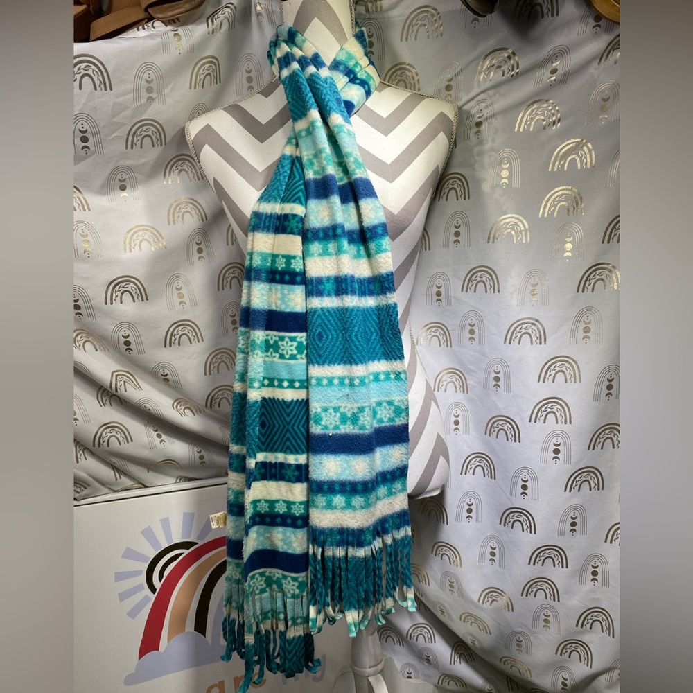 Old Navy Blue and White Scarf